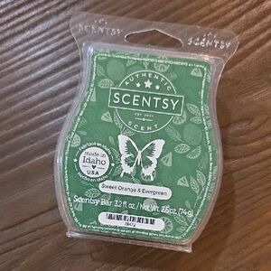 Scentsy Green Sweet Orange & Evergreen Bar